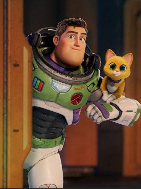  BUZZ L' ECLAIR LE FILM