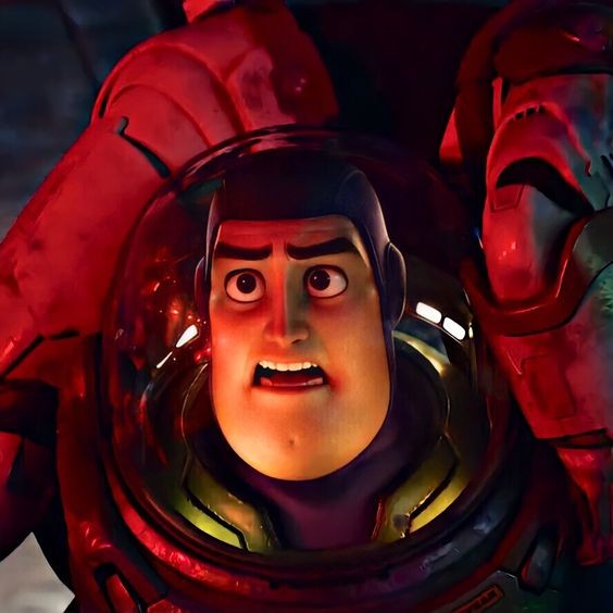  BUZZ L' ECLAIR LE FILM